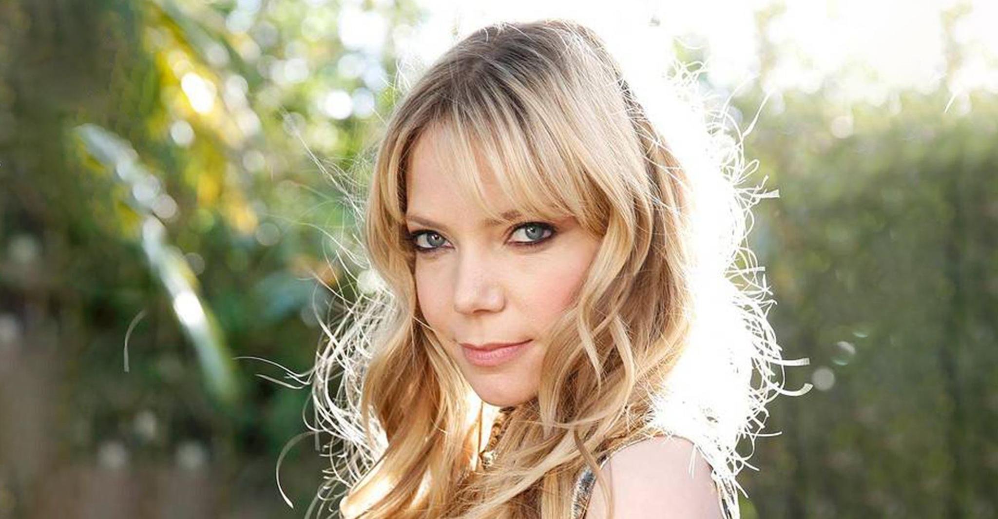 Riki Lindhome